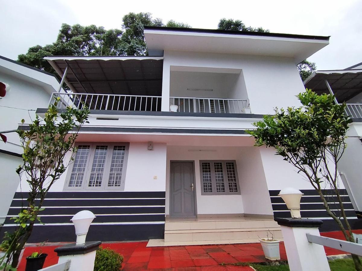 Firefly Resort Kanthalloor Exterior photo